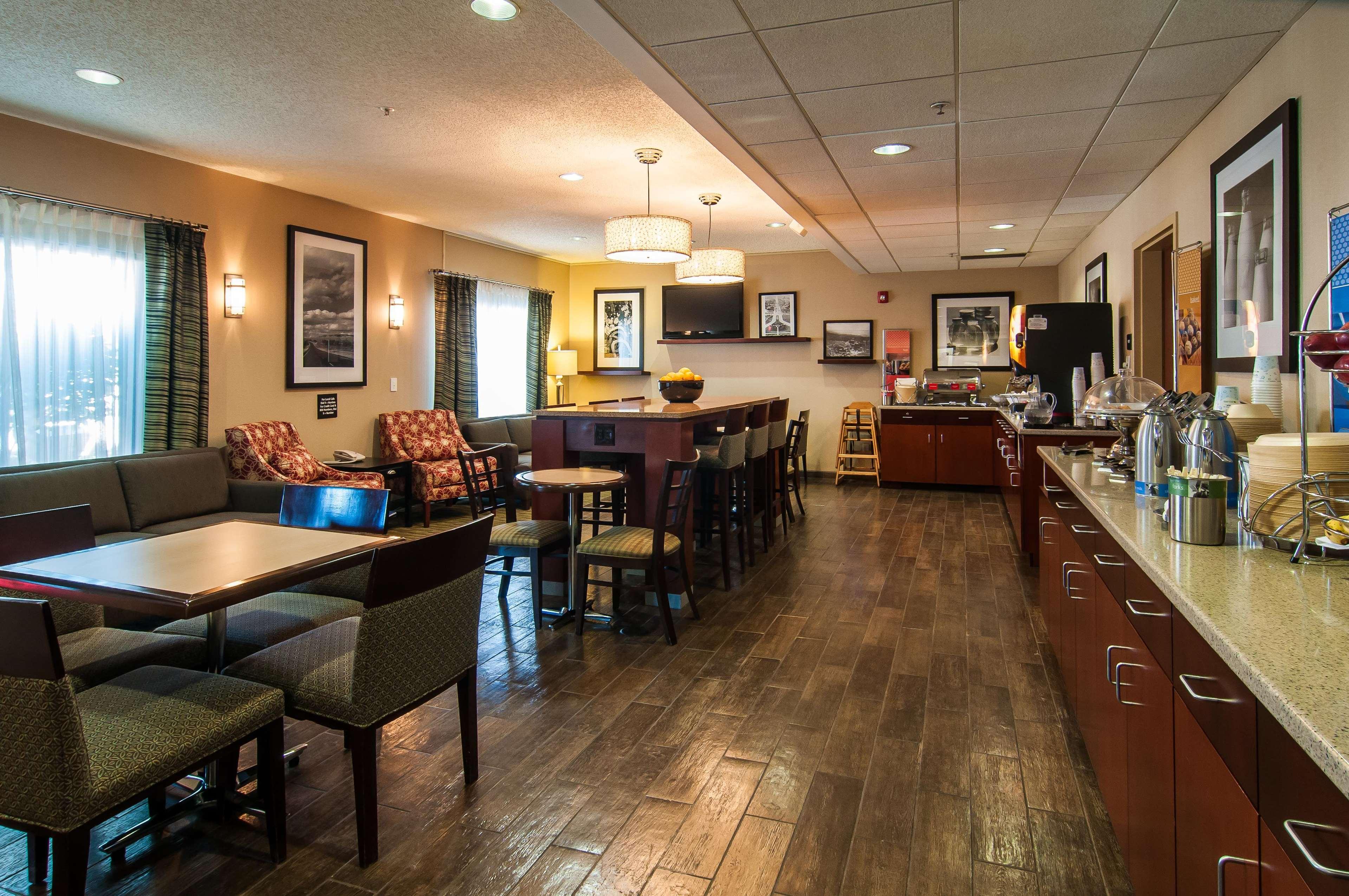 Hampton Inn Boise - Airport Restaurant photo